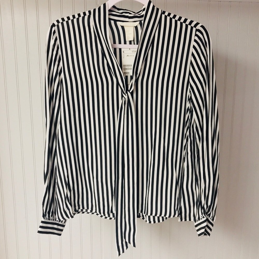 NWT H&M Black and White Stripe Top with Neck Tie